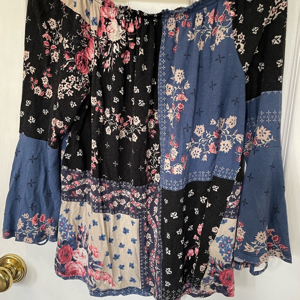 Multi Color/Pattern Design On/Off Shoulder - image 3